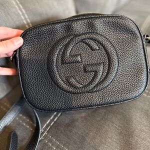 Black Gucci Soho Disco Crossbody - Gold hardware, no tassel/zipper pull (308364)